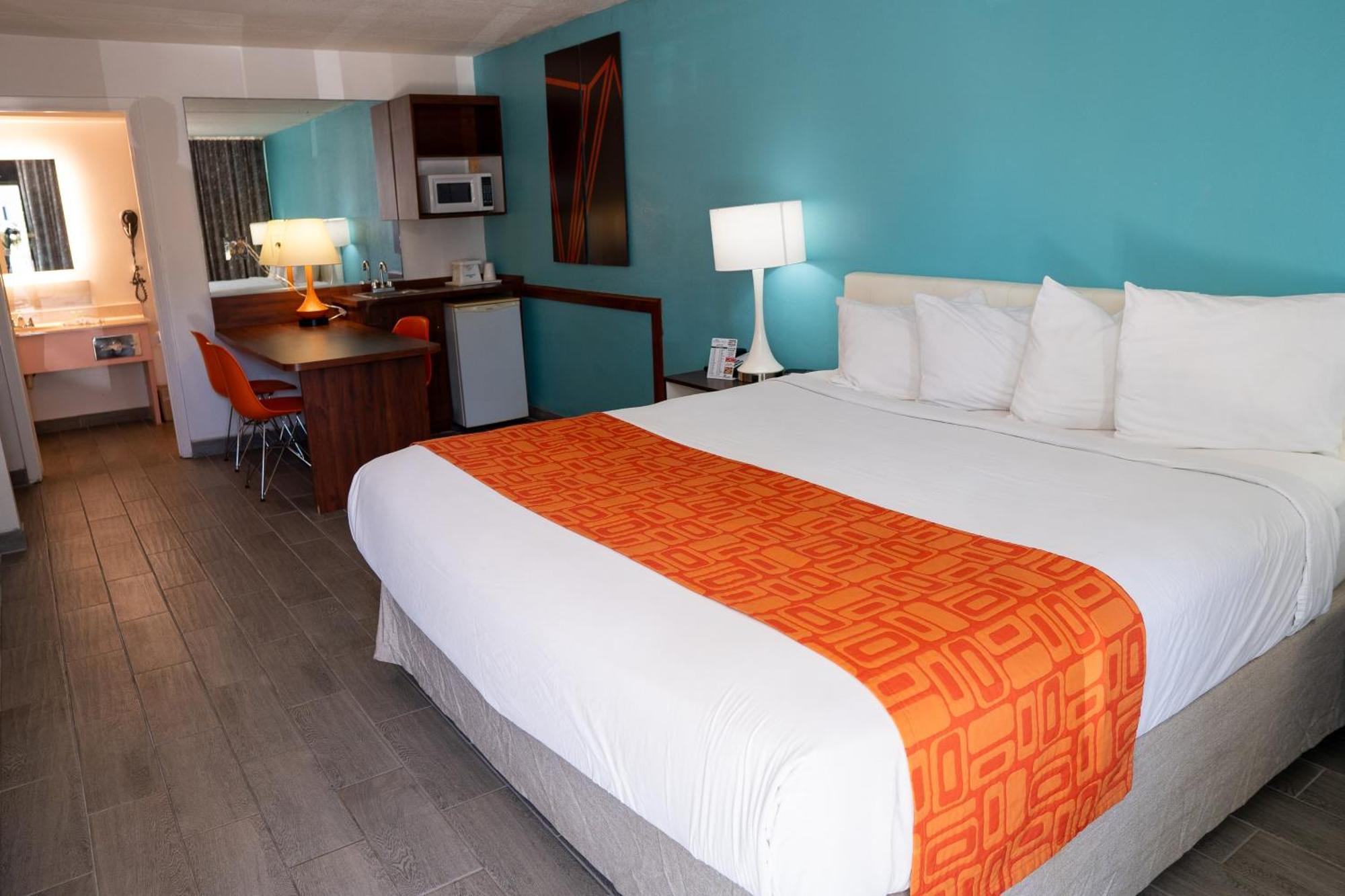 Howard Johnson By Wyndham Clearwater - Dunedin Экстерьер фото