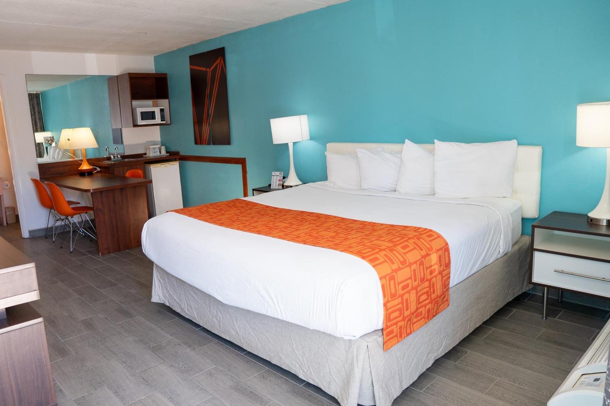 Howard Johnson By Wyndham Clearwater - Dunedin Экстерьер фото